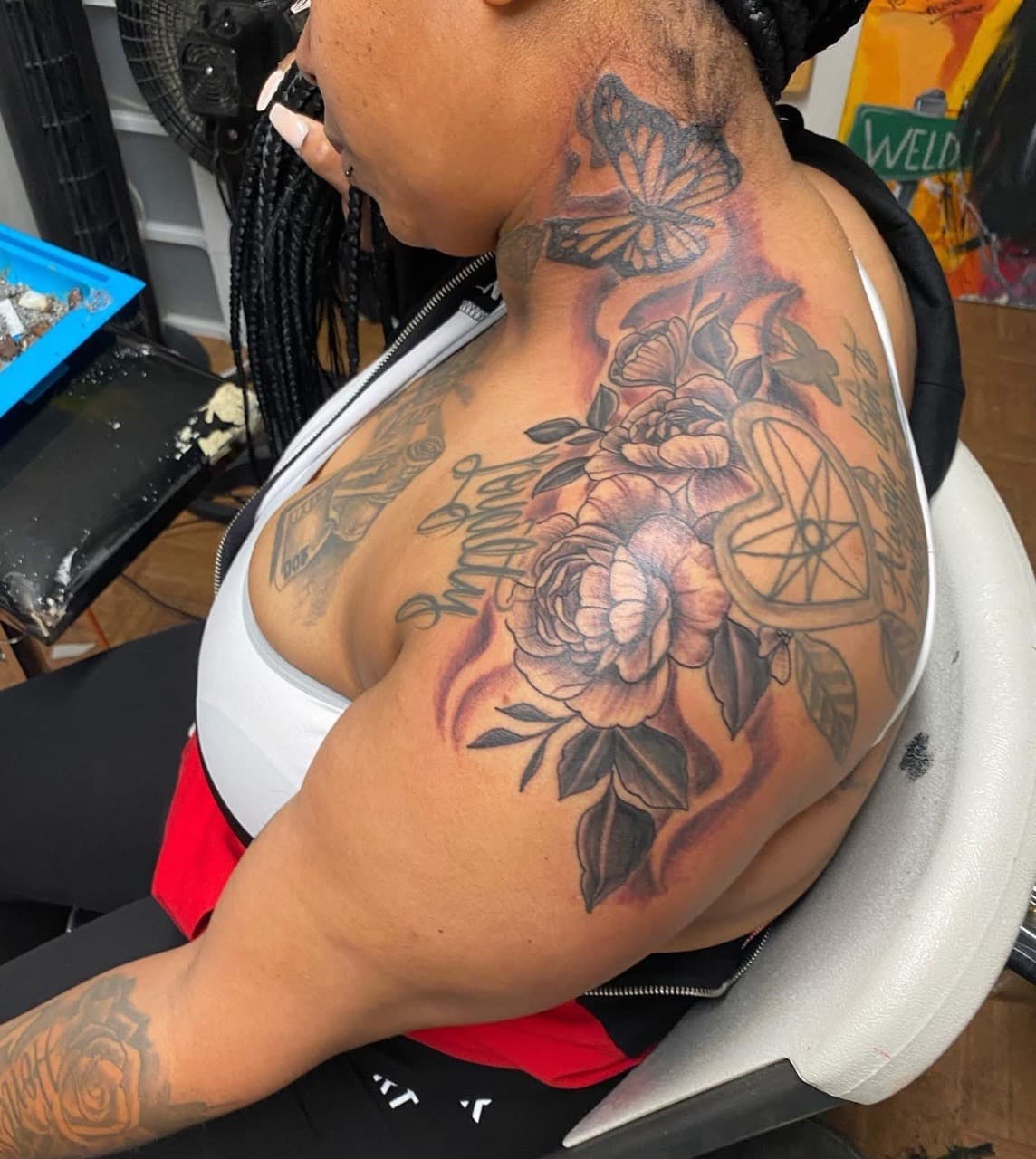 Black & Grey + Floral flowers tattoo on Shoulder by tattoo_panda on TattMe