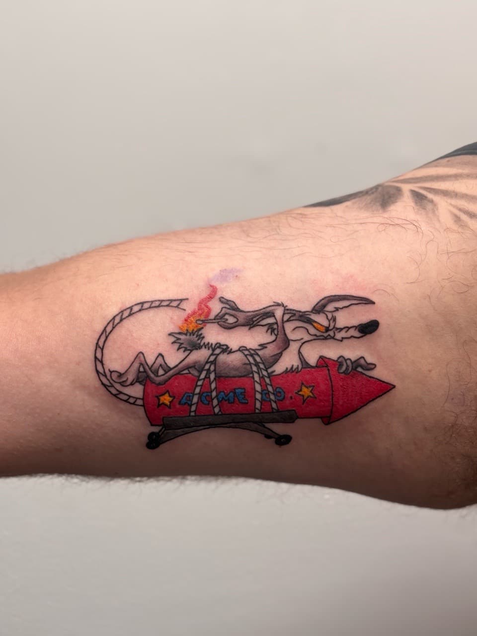 New School + Color coyote tattoo on Upper Arm by Damionjonestattoos on TattMe
