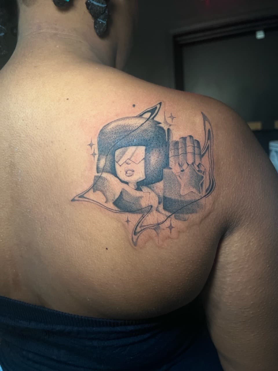 Black & Grey + Pop Culture garnet tattoo on Shoulder Blade by Smokesart on TattMe