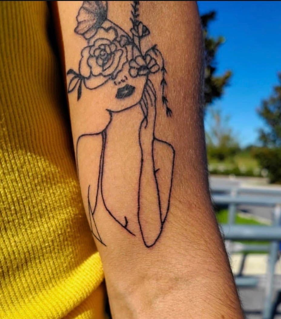 Fine Line + Minimalist woman tattoo on Forearm by Cay_Tattoos on TattMe