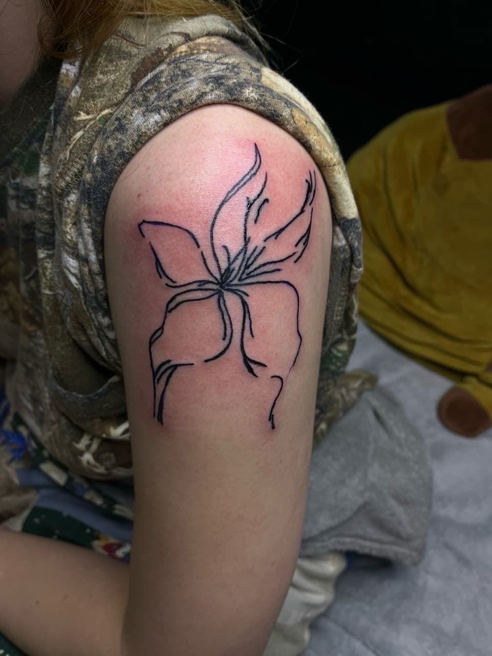 Fine Line + Line-work flower tattoo on Upper Arm by Sang_Mythos_Tattoo on TattMe