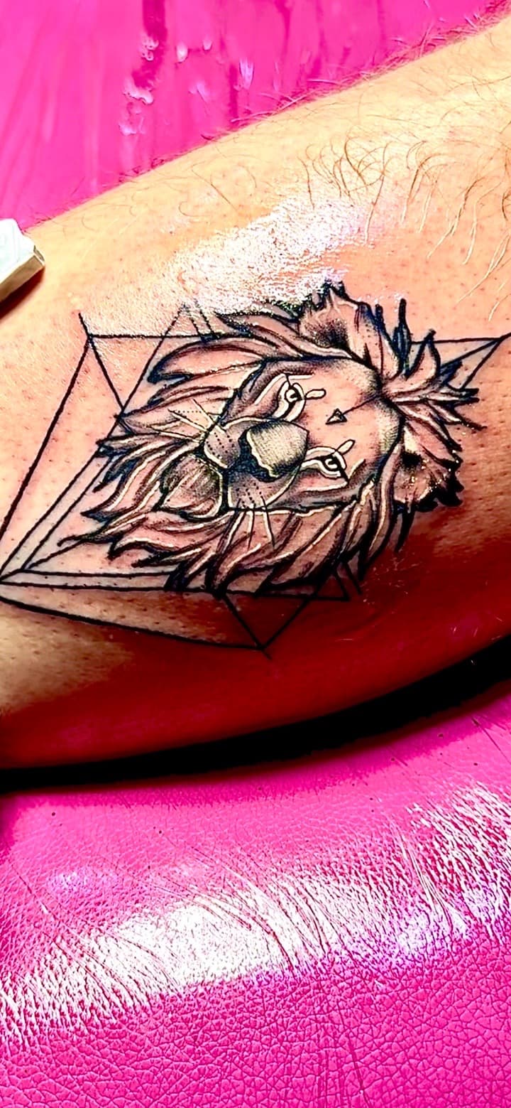 Black-work + Illustrative lion tattoo on Forearm by William_Samaras on TattMe
