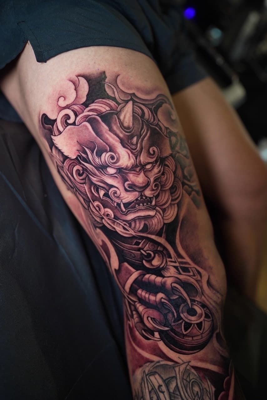 Japanese + Black & Grey foo dog tattoo on Thigh by Satchmoe_Art on TattMe