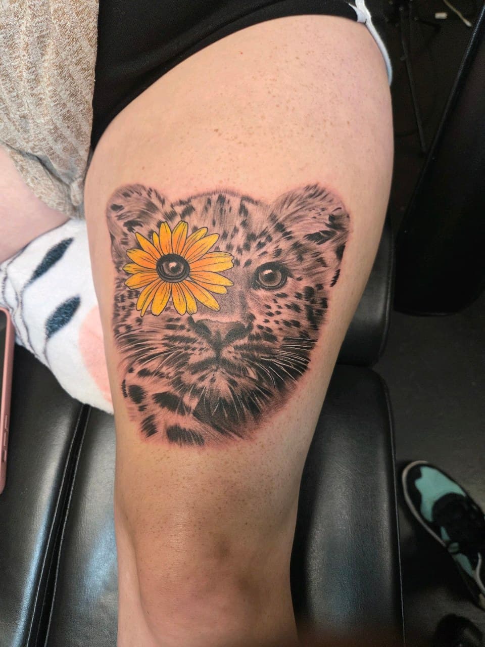Black & Grey + Realism leopard tattoo on Thigh by 2nd_Circle_Tattoo_Co on TattMe