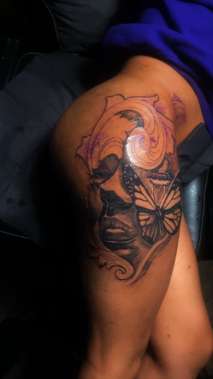 Black & Grey + Realism woman tattoo on Thigh by 32_Incc_STUDIOS_LLC. on TattMe