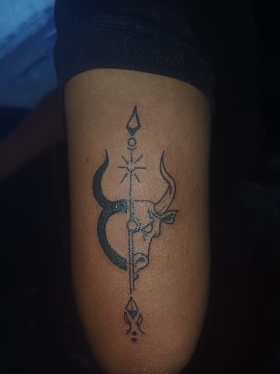 Black-work + Line-work bull tattoo on Upper Arm by SynSity_Inkz on TattMe