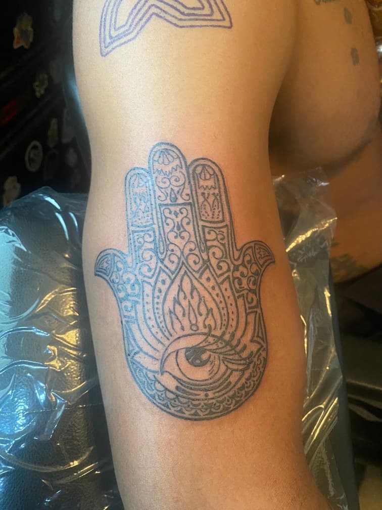 Black-work + Line-work hamsa hand tattoo on Forearm by Pablo_Bradley on TattMe