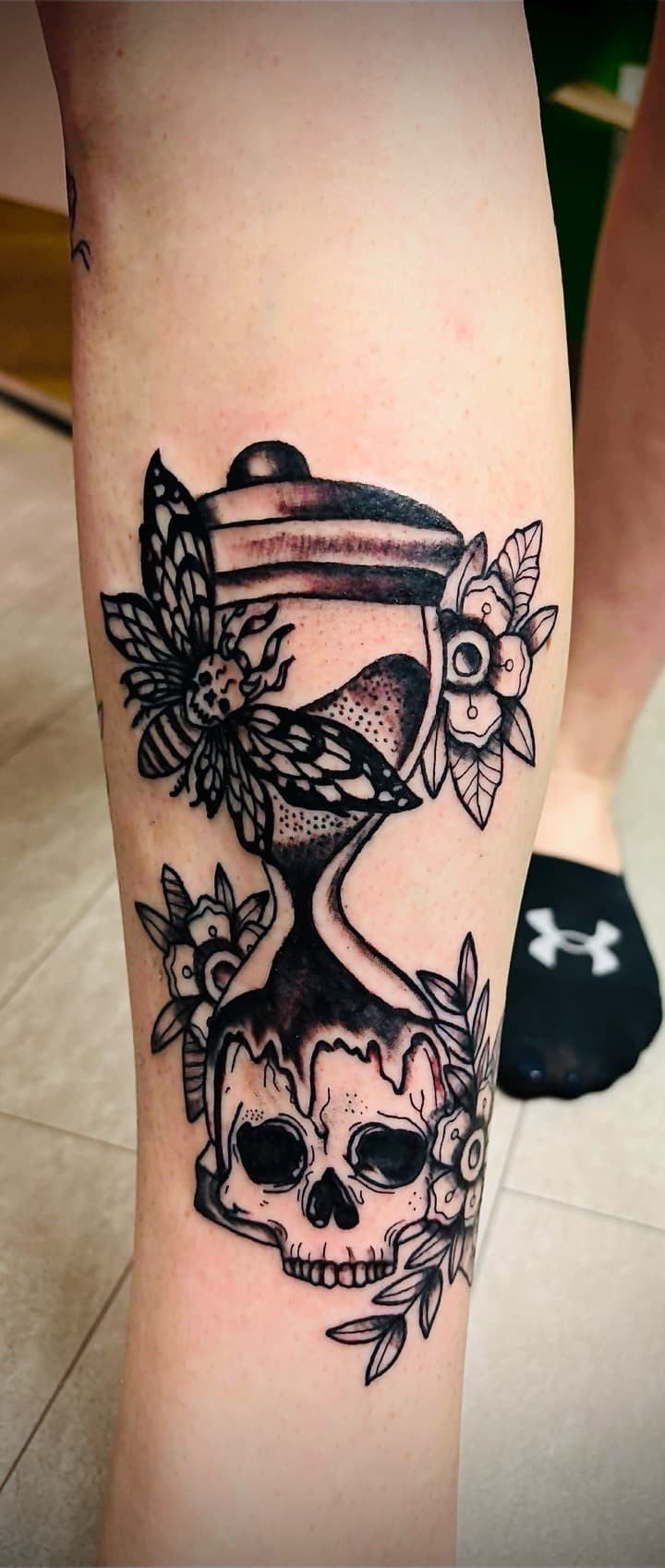 Black & Grey + Traditional hourglass tattoo on Calf by Taking_Art_2_The_Streets on TattMe