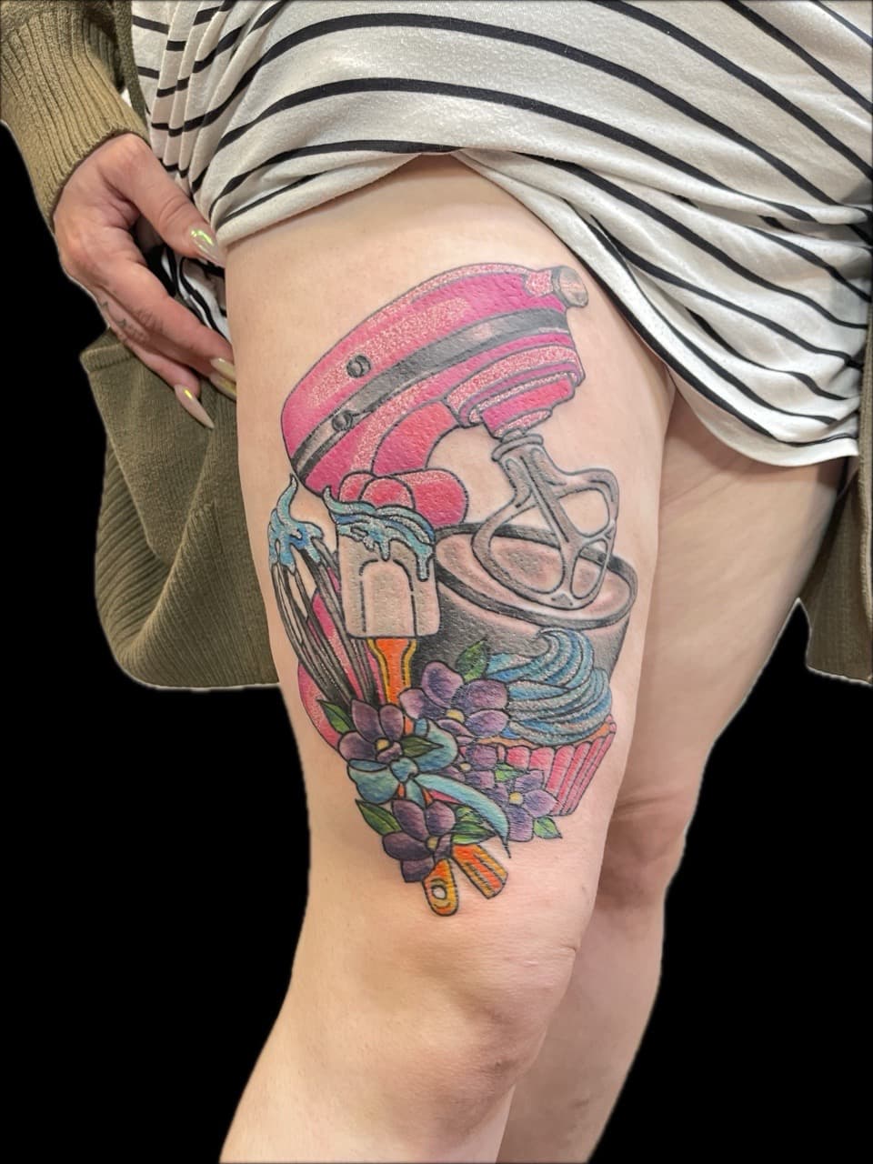 Color + Illustrative mixer tattoo on Thigh by Carmela_Bella on TattMe