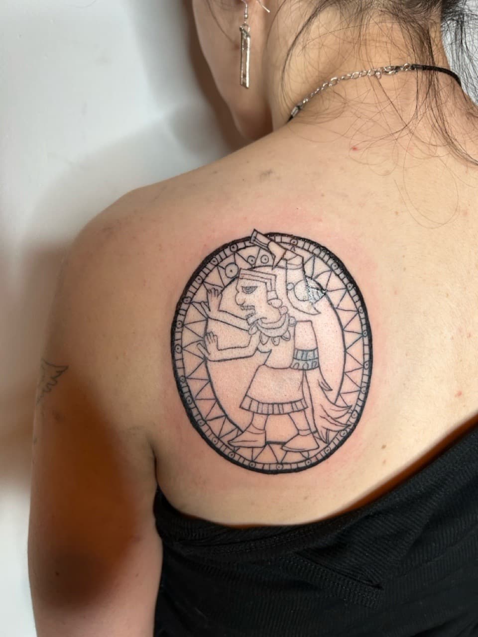 Black-work + Illustrative figure tattoo on Shoulder Blade by Amaizink_Tattoo on TattMe