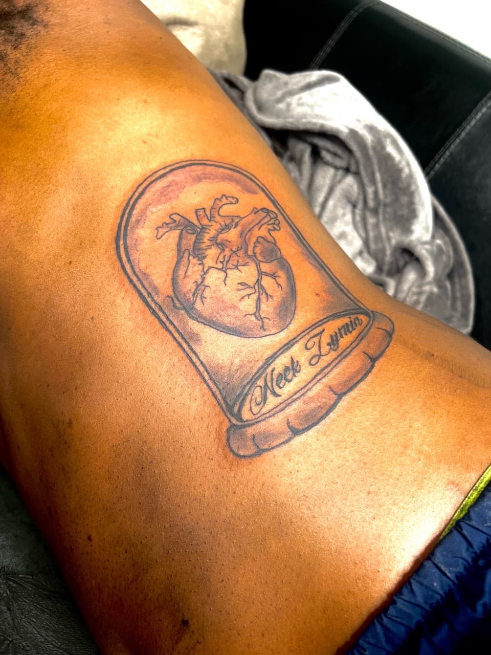 Black & Grey + Illustrative heart tattoo on Ribs by JST on TattMe