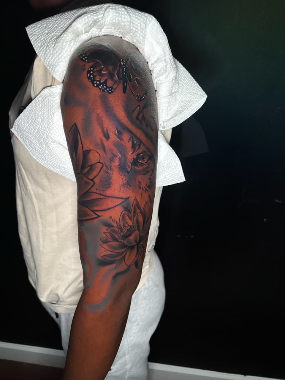 Black & Grey + Realism tiger tattoo on Half Sleeve by Lottooink on TattMe