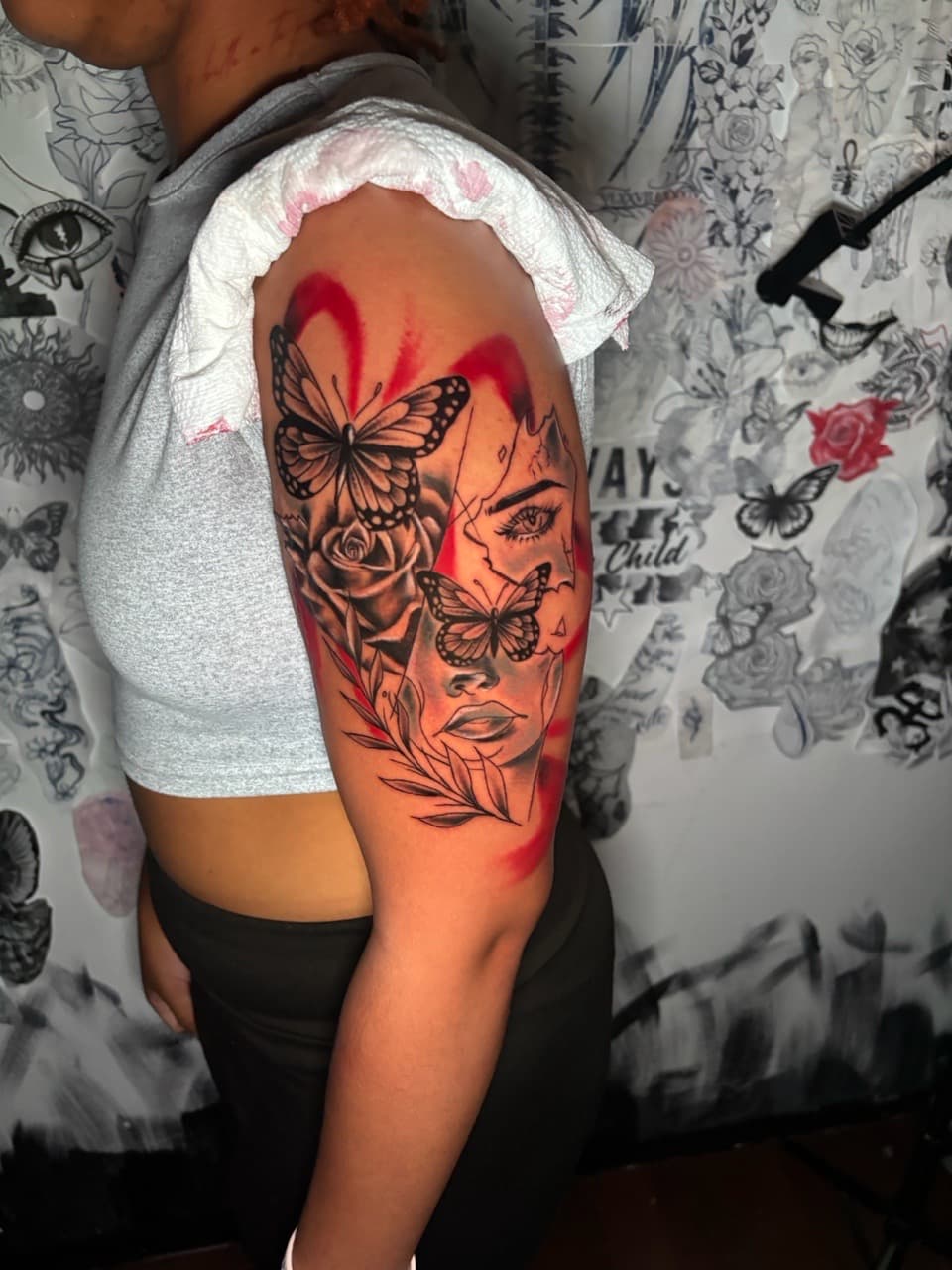 Black & Grey + Floral butterfly tattoo on Upper Arm by Lottooink on TattMe
