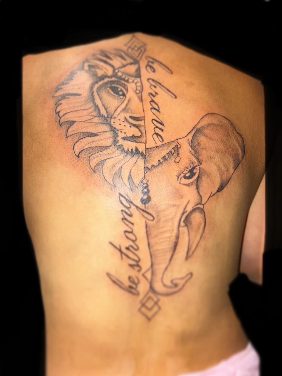 Fine Line + Black & Grey lion tattoo on Upper Back by 4oeMag_Tattoos on TattMe
