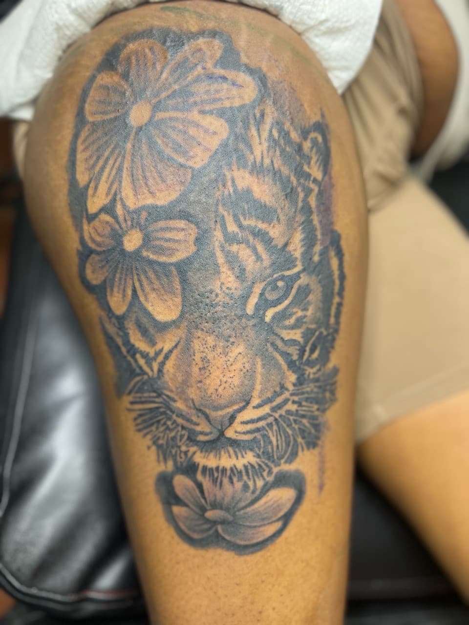 Black & Grey + Illustrative tiger tattoo on Thigh by TNO_INK on TattMe