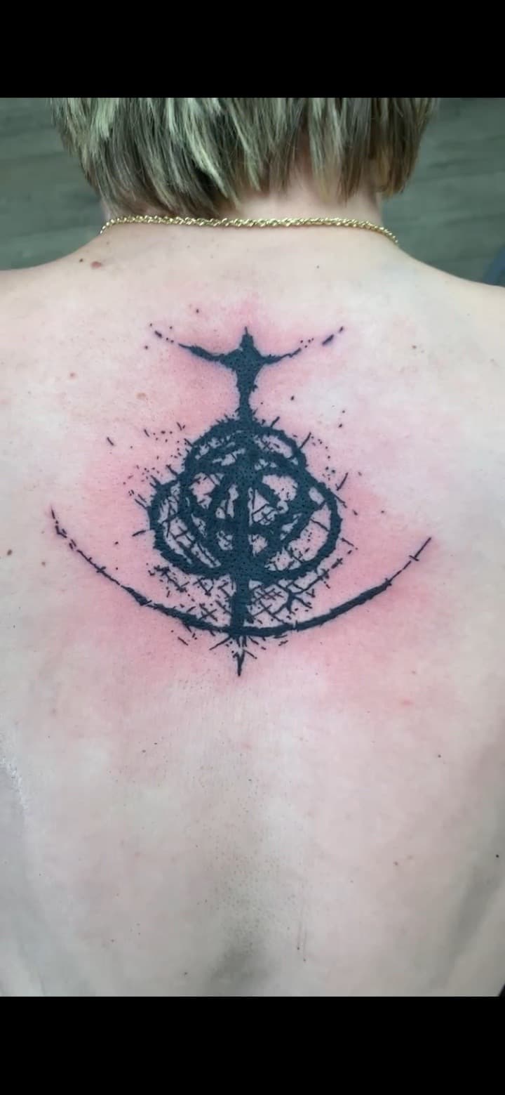 Black-work + Abstract dark tattoo on Upper Back by Modest_Ink_Ellz on TattMe