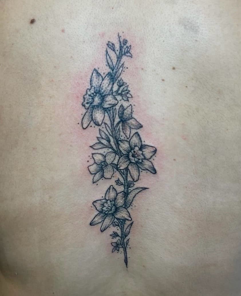 Fine Line + Black & Grey flowers tattoo on Upper Back by Jniceinkz on TattMe