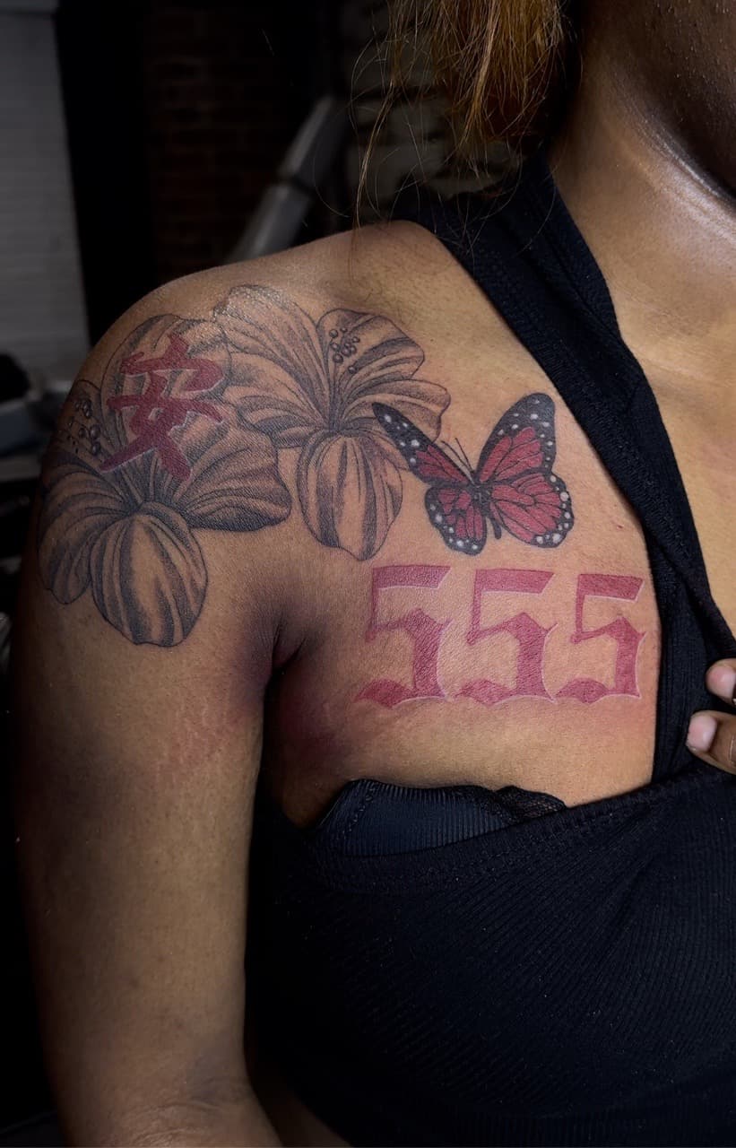 Floral + Black & Grey flowers tattoo on Shoulder by xRay_The_Artist on TattMe
