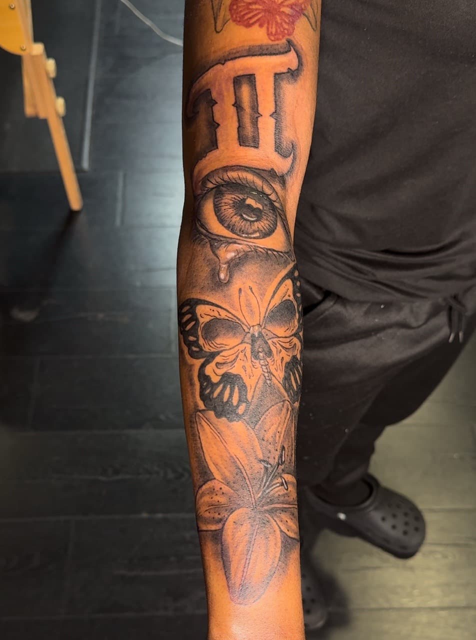 Black & Grey + Illustrative eye tattoo on Forearm by xRay_The_Artist on TattMe