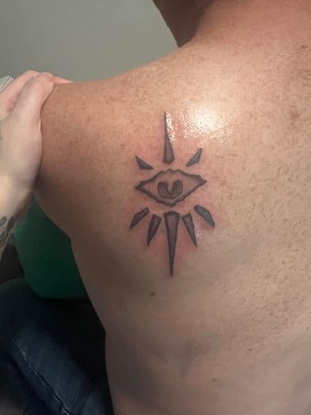 Black-work + Fine Line eye tattoo on Shoulder Blade by Siren_Tattoo on TattMe