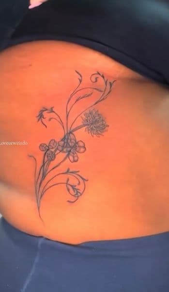Line-work + Minimalist clover tattoo on Ribs by Draya_Lilith on TattMe