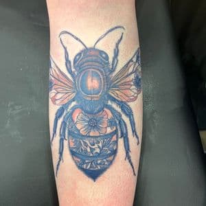 Illustrative + Floral bee tattoo on Calf by Kiwi on TattMe