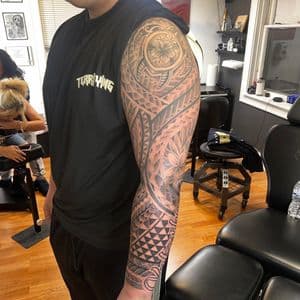Polynesian + Black & Grey polynesian patterns tattoo on Full Sleeve by tattoogoonz on TattMe