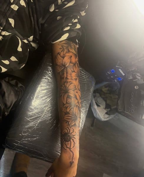 Black & Grey + Floral flowers tattoo on Forearm by teeskiink on TattMe