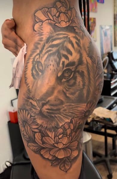 Black & Grey + Realism tiger tattoo on Side (Torso) by teeskiink on TattMe