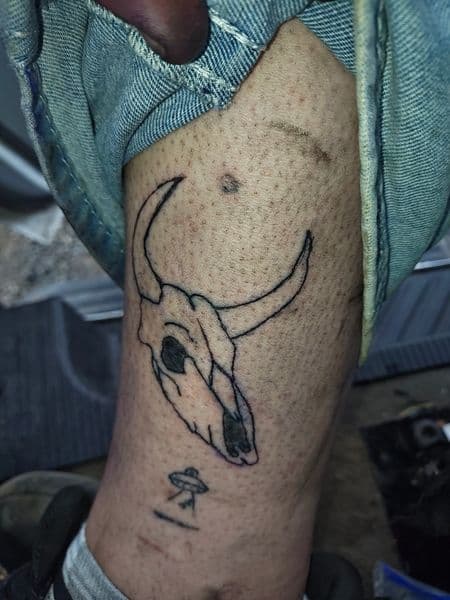 Line-work + Black-work bull skull tattoo on Shin by Avery_ink on TattMe