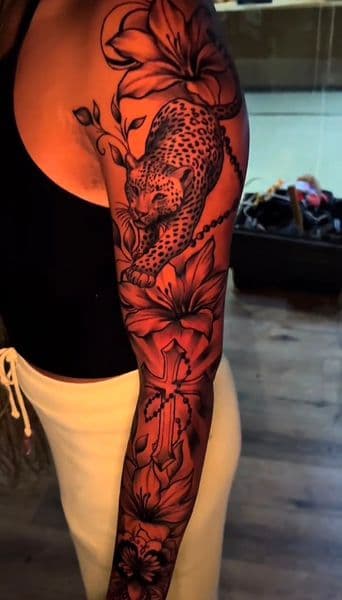 Black & Grey + Realism leopard tattoo on Full Sleeve by JMRN_ on TattMe