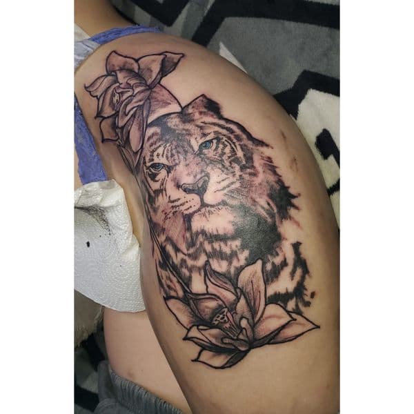 Black & Grey + Realism tiger tattoo on Thigh by Inked_by_Hemi on TattMe