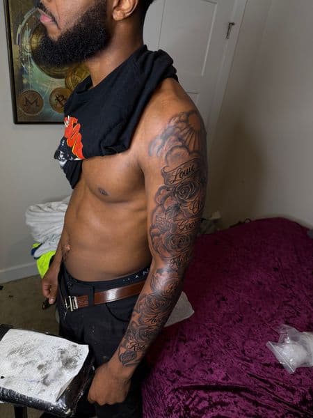Black & Grey + Floral roses tattoo on Full Sleeve by itattyedyabihh on TattMe
